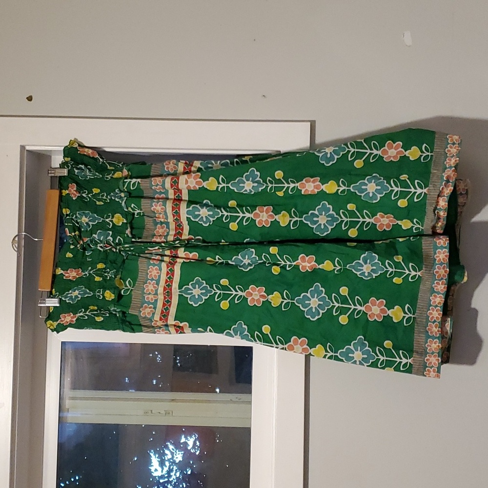 Tube dress, never worn to big, fits like a 1x or 2x, lots of stretch